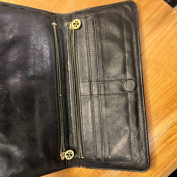 Tory Burch Long Black Wallet Clutch - Picture 5 of 5